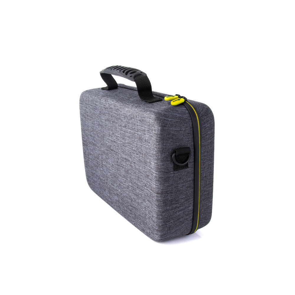 the internal lining is soft and padded to resist scratching and protect the radio